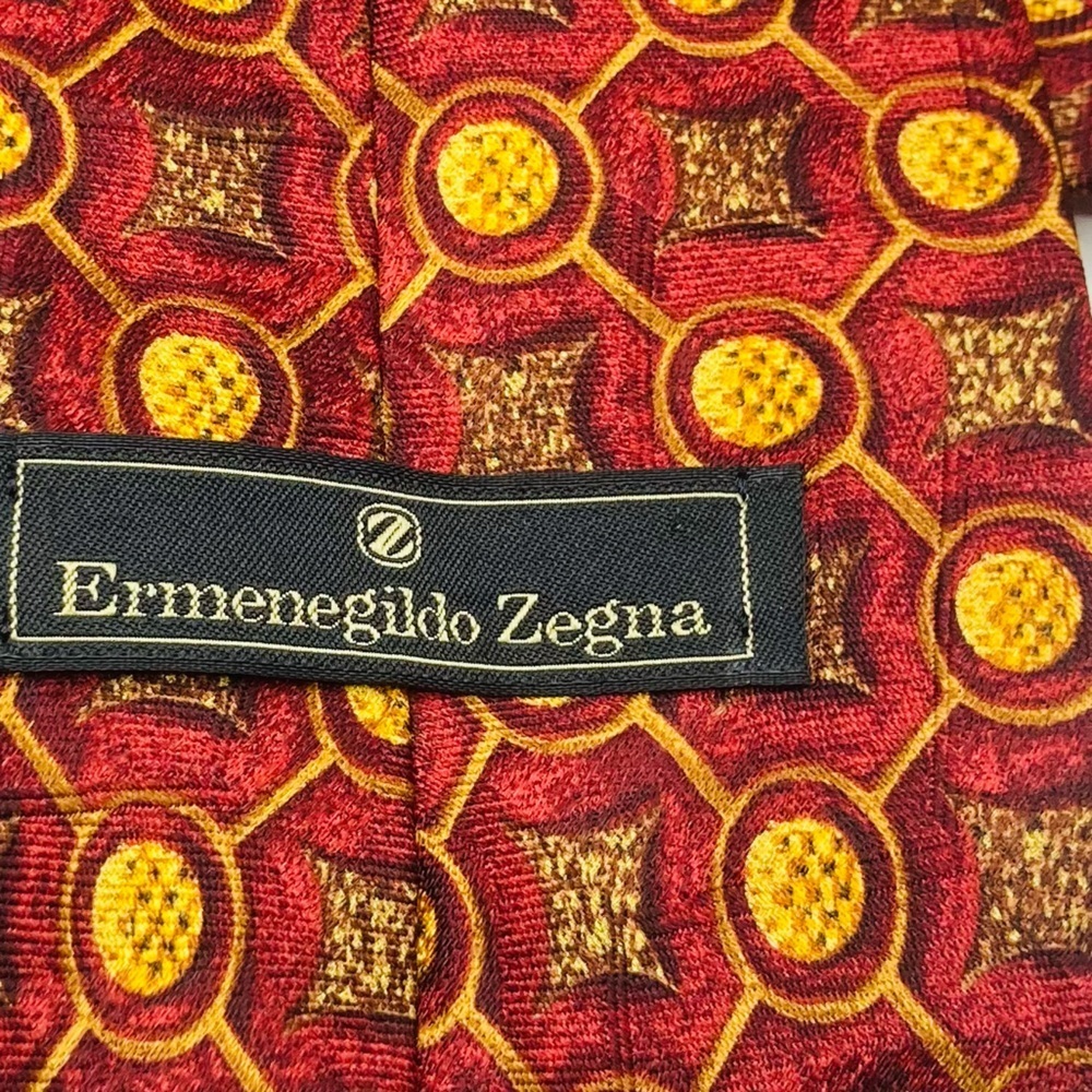 Ermenegildo Zegna silk geometric print vintage tie in red and gold. - Picture 4 of 6